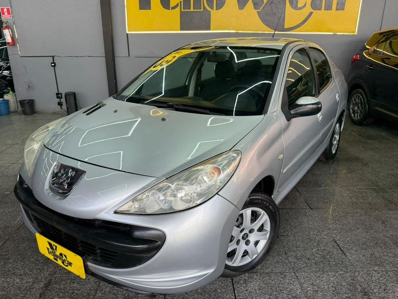 Peugeot 207 Sedan Passion XR 1.4 Flex 8V 4p