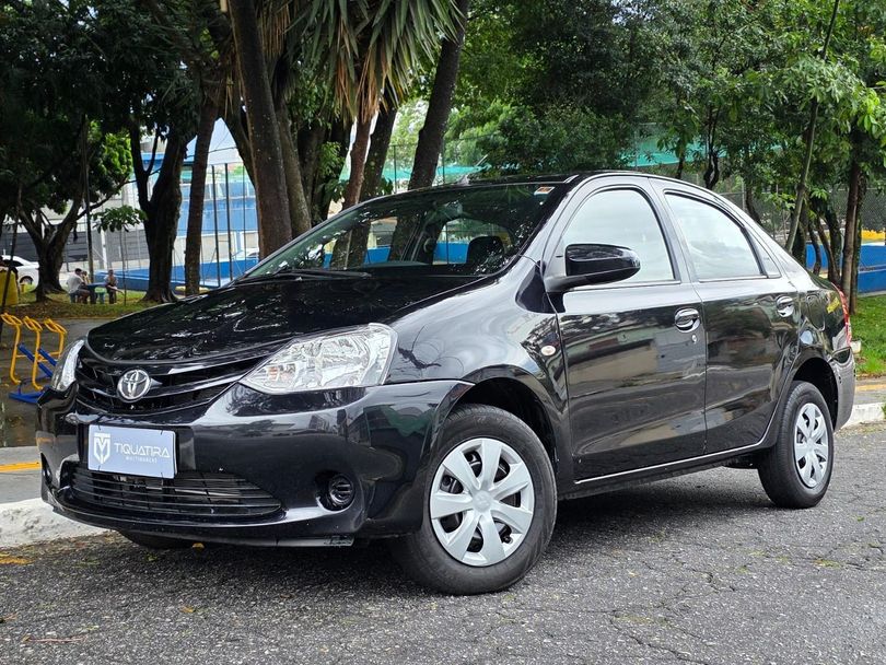 Toyota ETIOS X Sedan 1.5 Flex 16V 4p Mec.