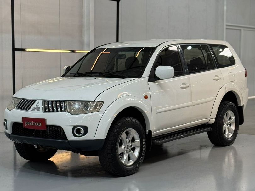 Mitsubishi Pajero DAKAR 3.2 4x4 T.I. Dies. 5p Mec.