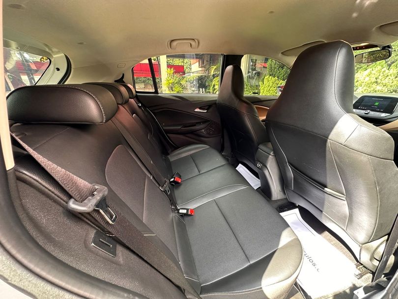 Chevrolet ONIX HATCH PREM. 1.0 12V TB Flex 5p Aut.