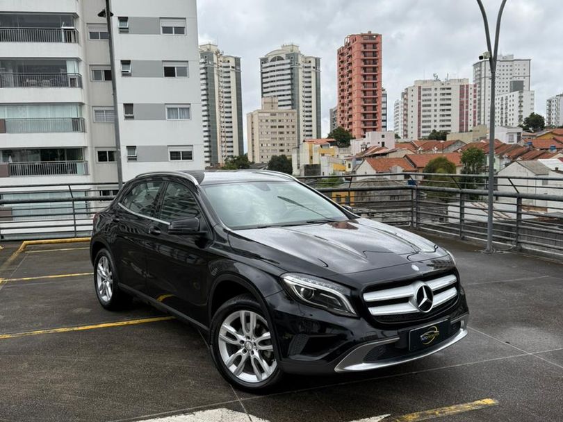 Mercedes GLA 200 Advance 1.6/1.6 TB 16V Flex Aut.