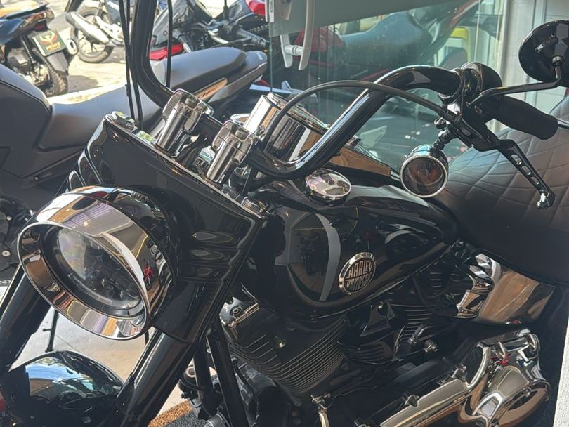 Harley FAT BOY FLSTF