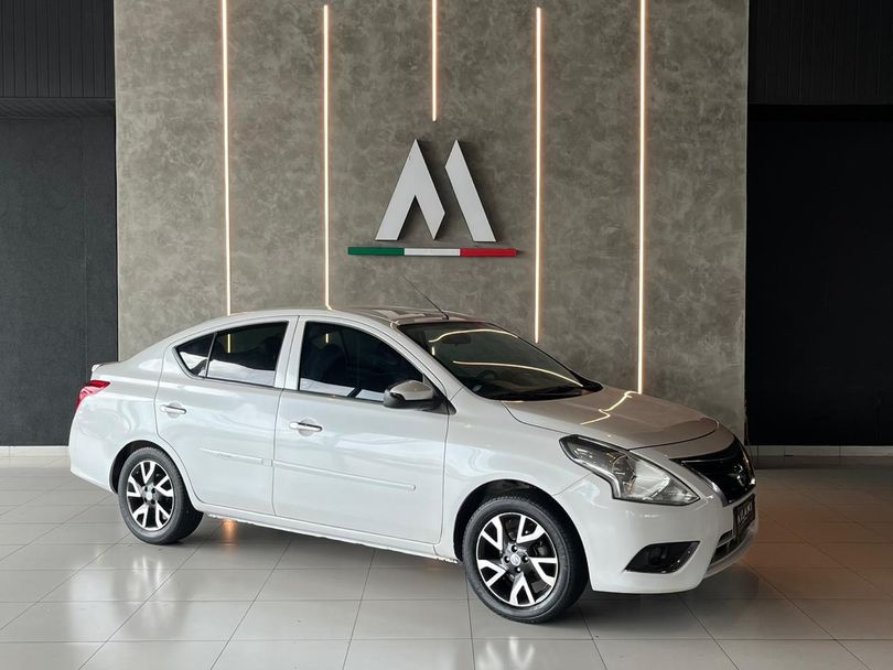 Nissan VERSA UNIQUE 1.6 16V FlexStart 4p Aut.