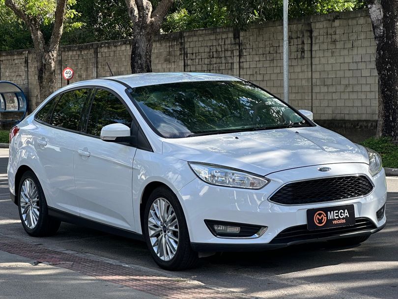 Ford Focus 2.0 16V/SE/SE Plus Flex 5p Aut.