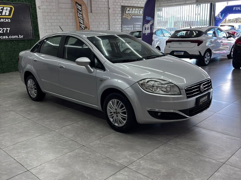 Fiat LINEA ESSENCE 1.8 Flex 16V 4p