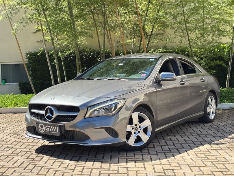 Mercedes CLA-180 1.6 16V 122cv Aut.