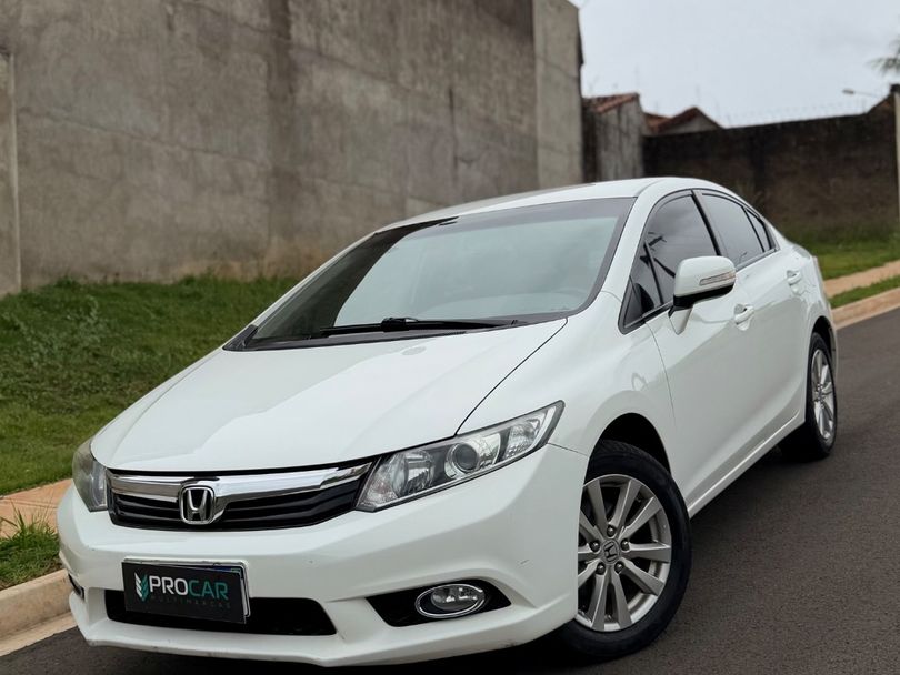 Honda Civic Sedan LXR 2.0 Flexone 16V Aut. 4p