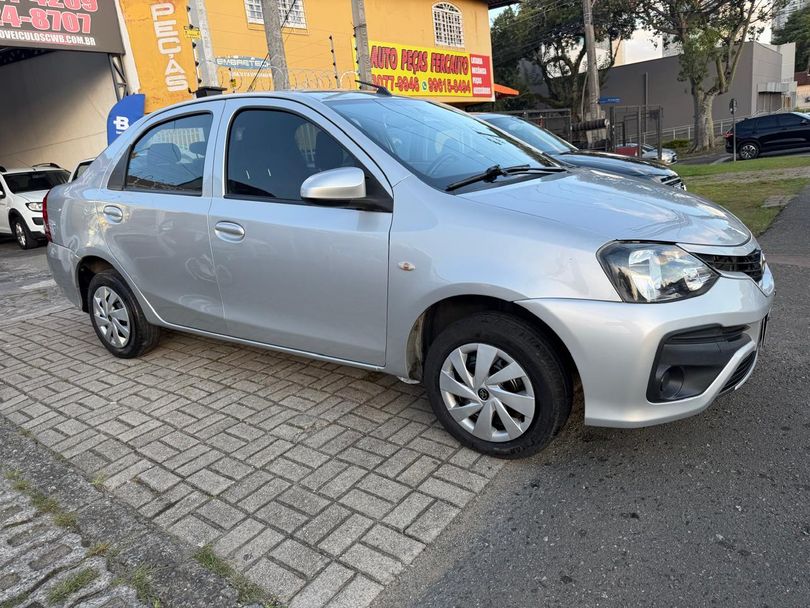 Toyota ETIOS X Sedan 1.5 Flex 16V 4p Aut.