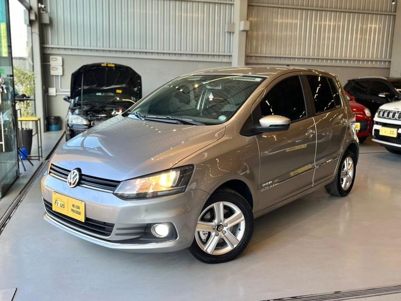 VolksWagen Fox Highline1.6 Flex 16V 5p