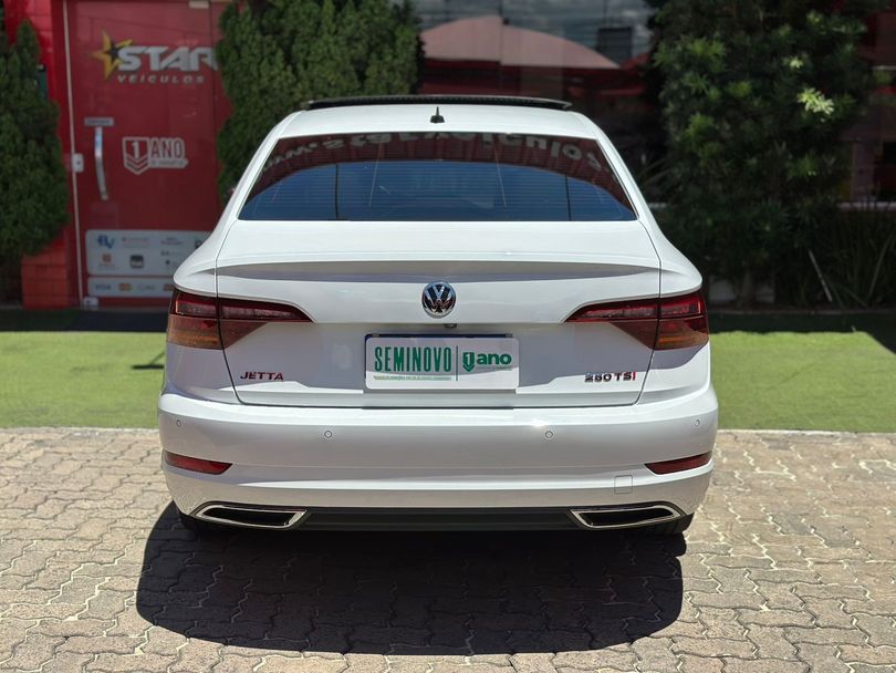 VolksWagen JETTA R-Line 250 TSI 1.4 Flex 16V Aut.