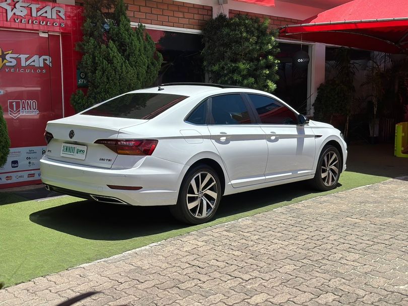 VolksWagen JETTA R-Line 250 TSI 1.4 Flex 16V Aut.