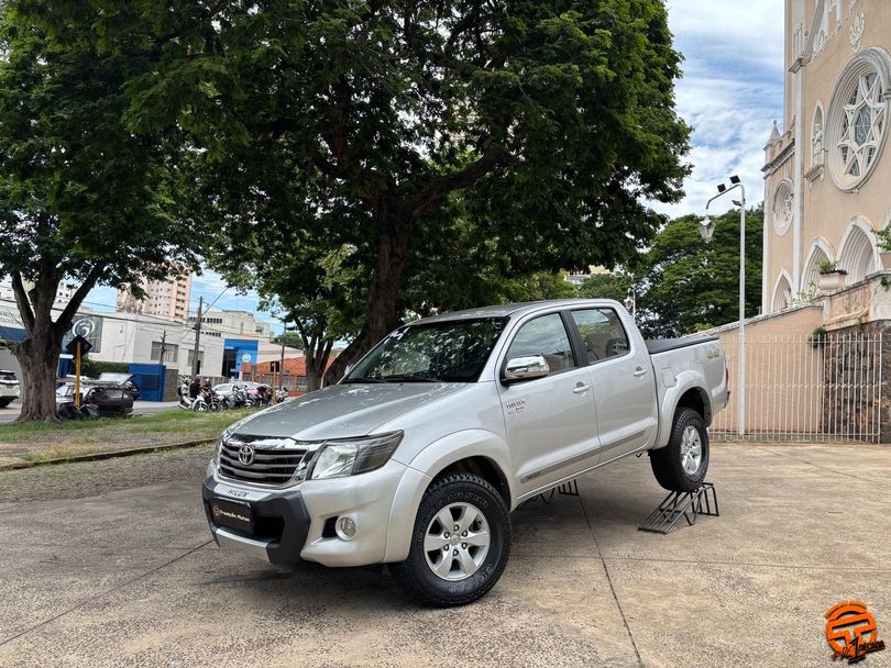 Toyota Hilux CD SRV 4x4 2.7 Flex 16V Aut.