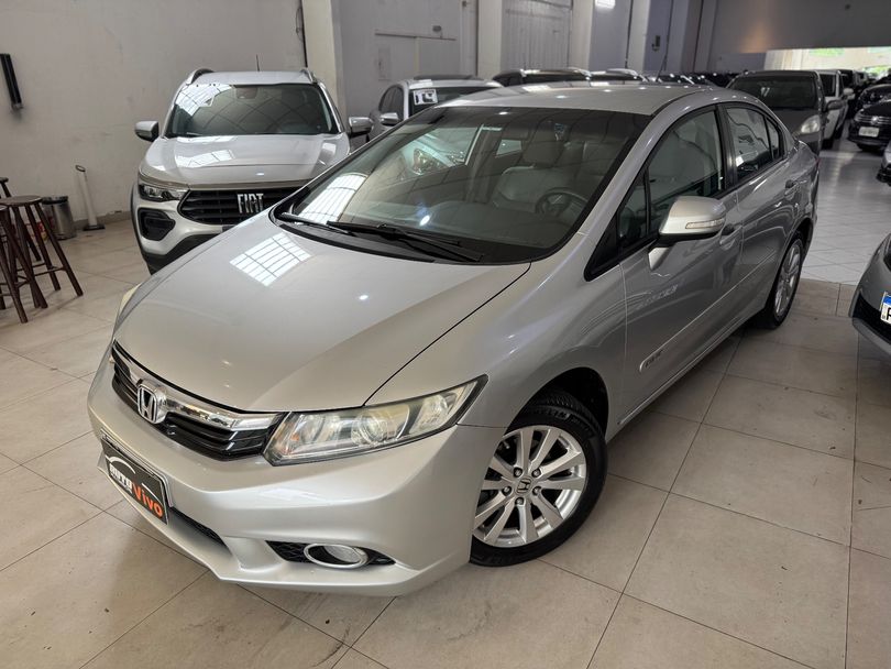 Honda Civic Sedan LXR 2.0 Flexone 16V Aut. 4p