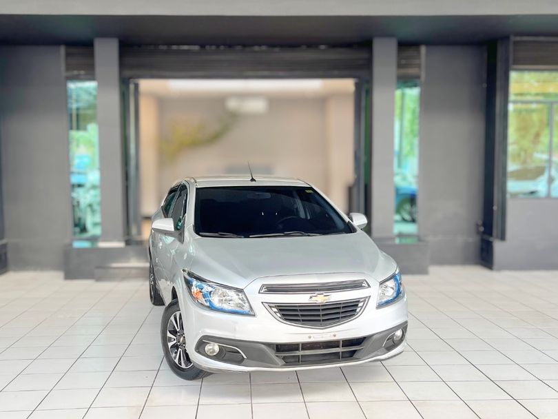 Chevrolet ONIX HATCH LTZ 1.4 8V FlexPower 5p Mec.