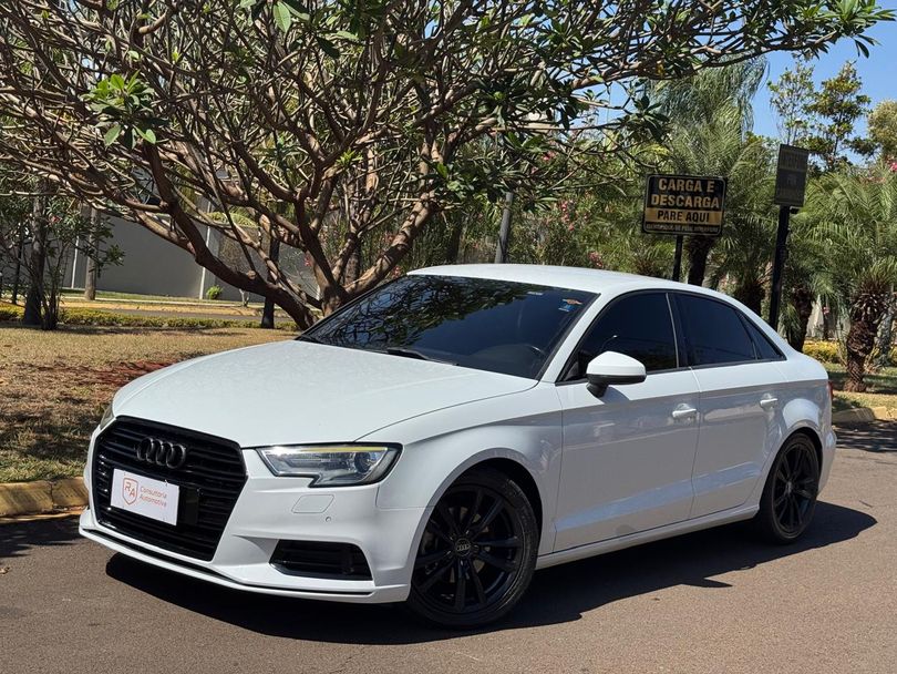 Audi A3 Sedan 1.4 TFSI Flex Tiptronic 4p