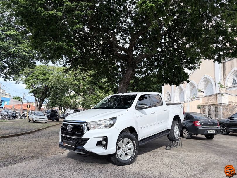 Toyota Hilux CD SRV 4x4 2.8 TDI Diesel Aut.