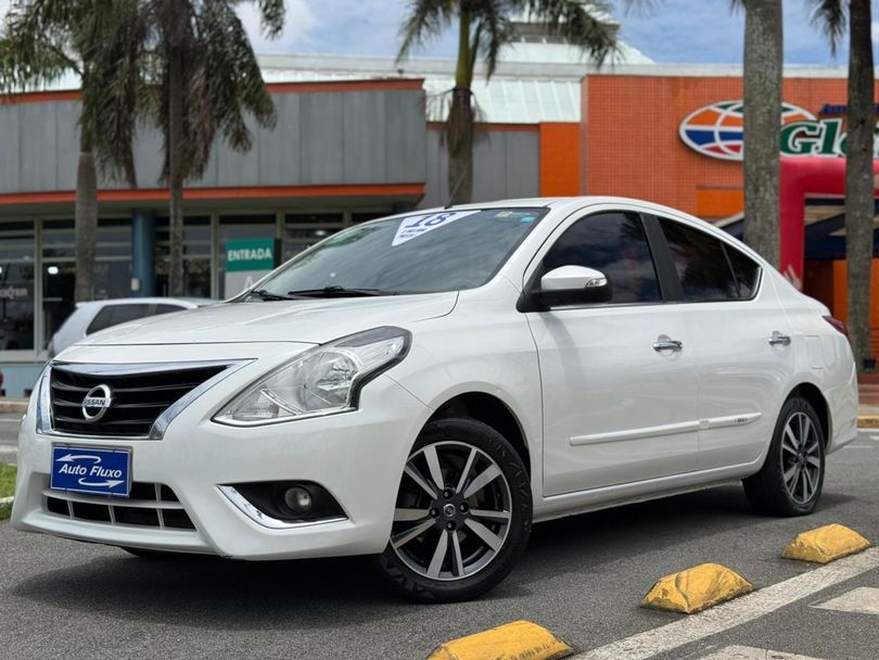 Nissan VERSA SL 1.6 16V FlexStart 4p Aut.