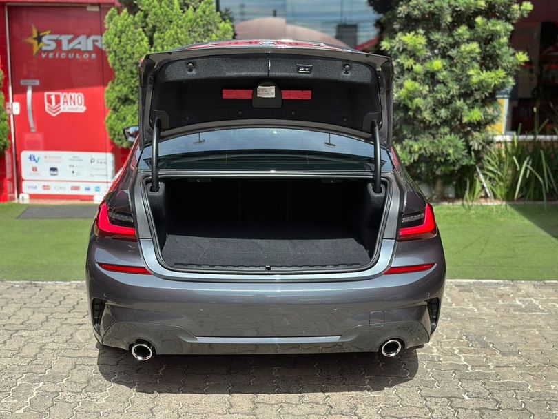 BMW 320iA 2.0 TB M Sport A.Flex/M.Sport 4p