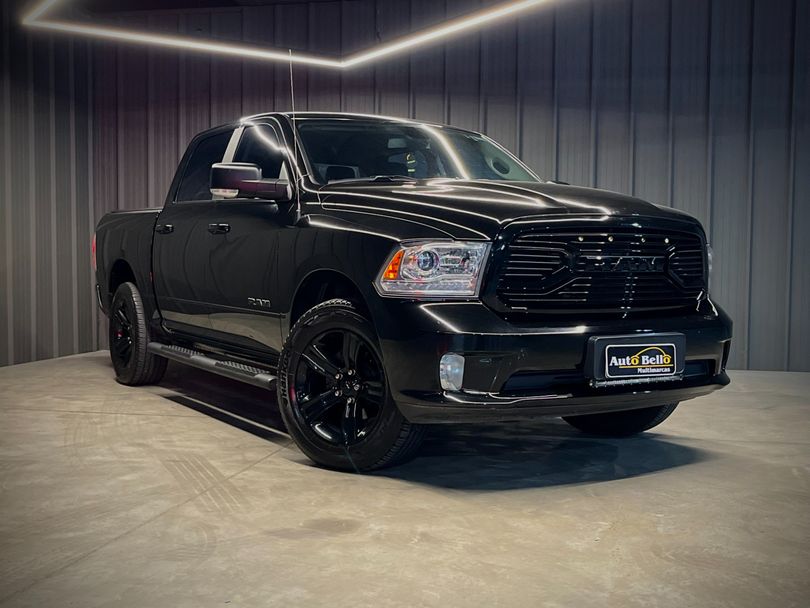 RAM CLASSIC LARAMIE NIGHT ED. 5.7 4X4 Aut.