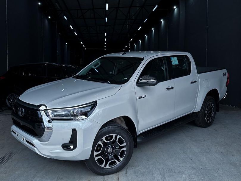 Toyota Hilux CD SRX 4x4 2.8 TDI 16V Diesel Aut.