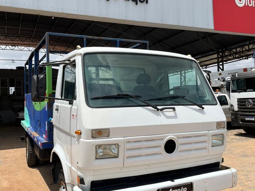 VOLKSWAGEN 7-100 2p (diesel)