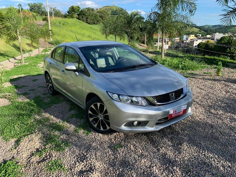 Honda Civic Sedan LXR 2.0 Flexone 16V Aut. 4p