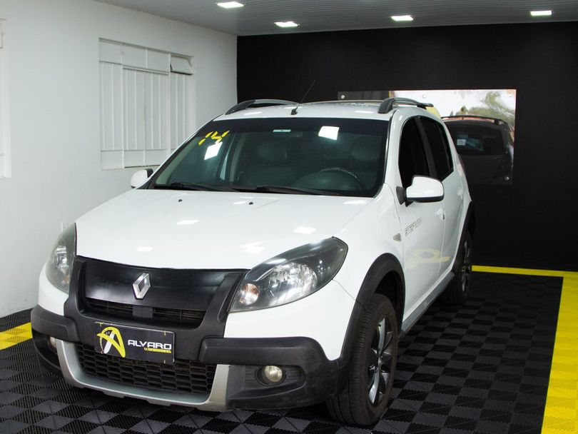 Renault SANDERO STEPWAY Hi-Flex 1.6 16V 5p Aut.