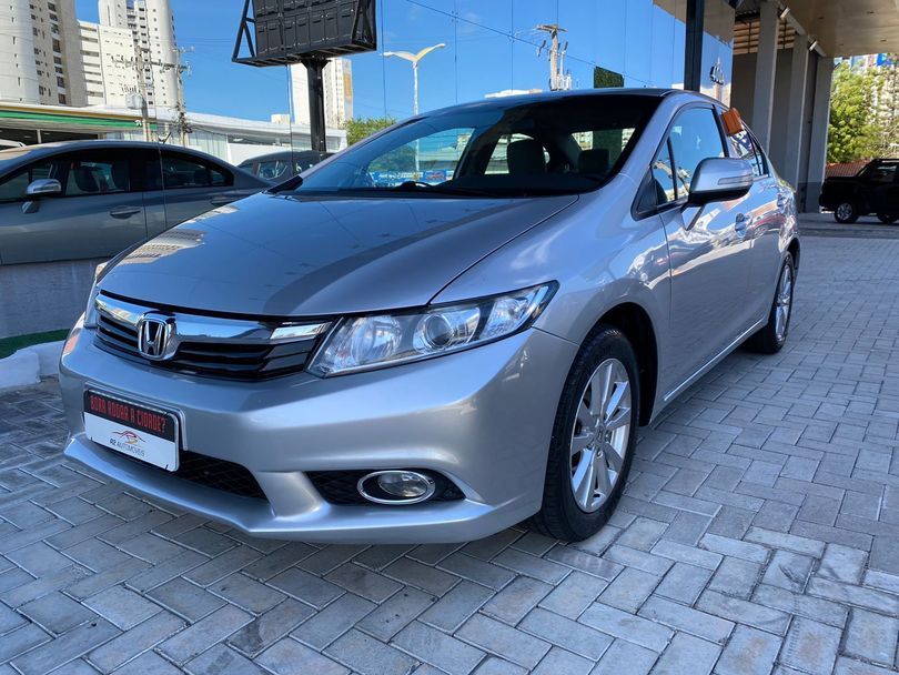 Honda Civic Sedan LXR 2.0 Flexone 16V Aut. 4p
