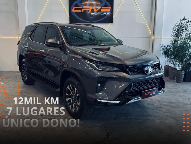 Toyota Hilux SW4 SRX Plat. 4x4 2.8 TB Die. Aut.