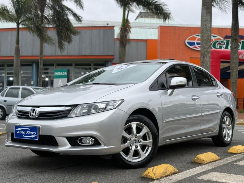 Honda Civic Sedan EXS 1.8/1.8 Flex 16V Aut. 4p