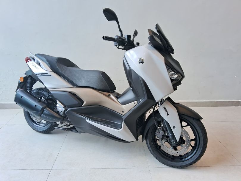 YAMAHA XMAX 250 CONNECTED 