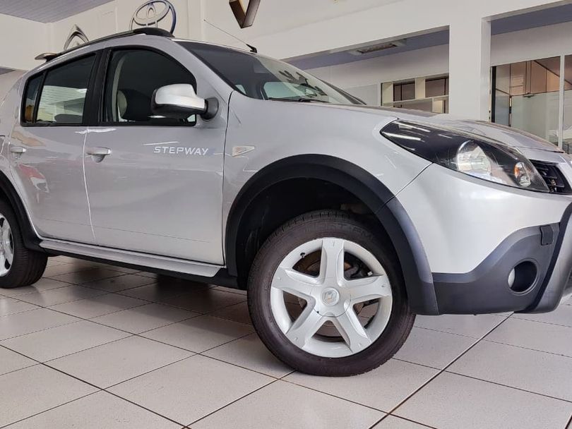 Renault SANDERO STEPWAY Hi-Flex 1.6 16V 5p
