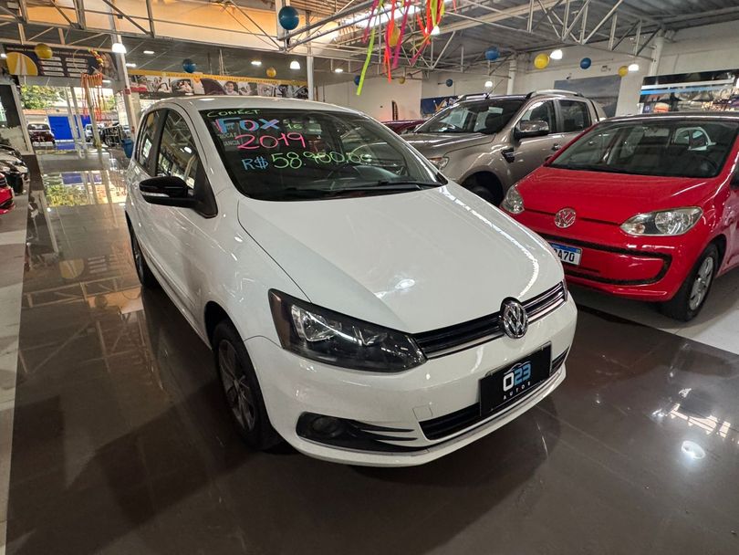 VolksWagen Fox Connect 1.6 Flex 8V 5p