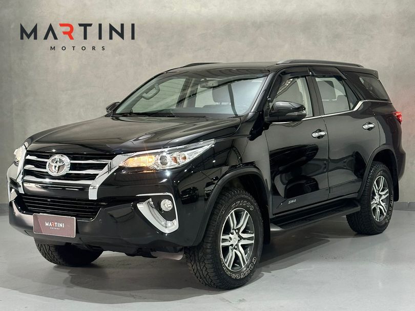 Toyota Hilux SW4 SRV 4x2 2.7 Flex 16V Aut.