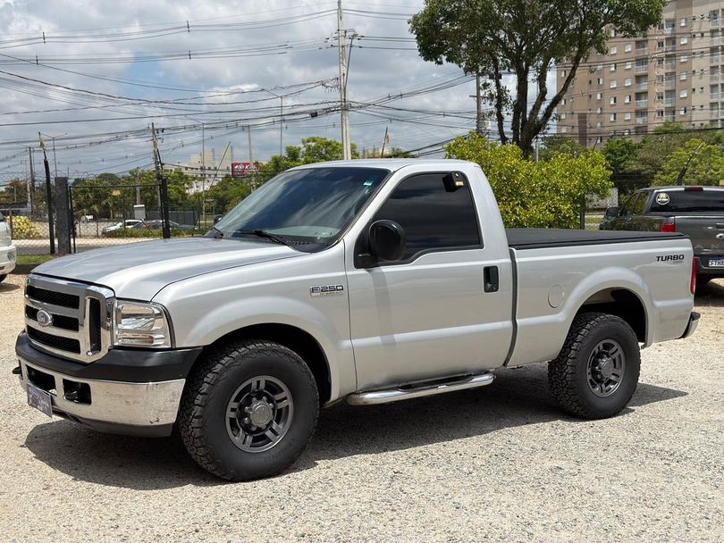 Ford F-250 XLT 3.9 4x2 Diesel TB