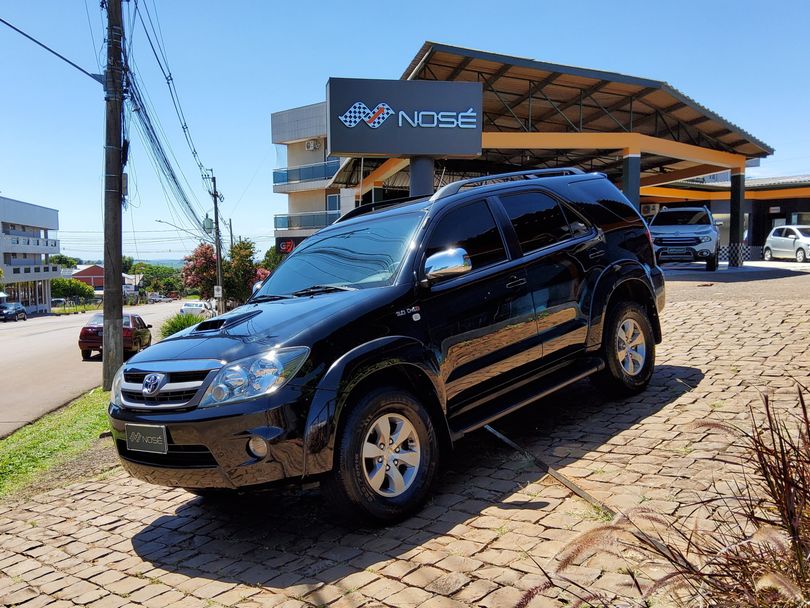 Toyota Hilux SW4 4x4 3.0 8V TB Diesel