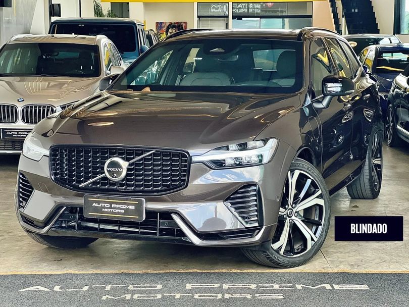 VOLVO 2.0 T8 RECHARGE ULTIMATE DARK AWD GEARTRONIC