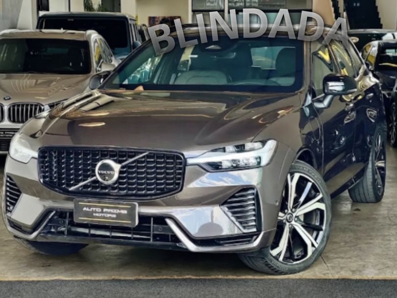 Volvo 2.0 T8 RECHARGE ULTIMATE DARK AWD GEARTRONIC