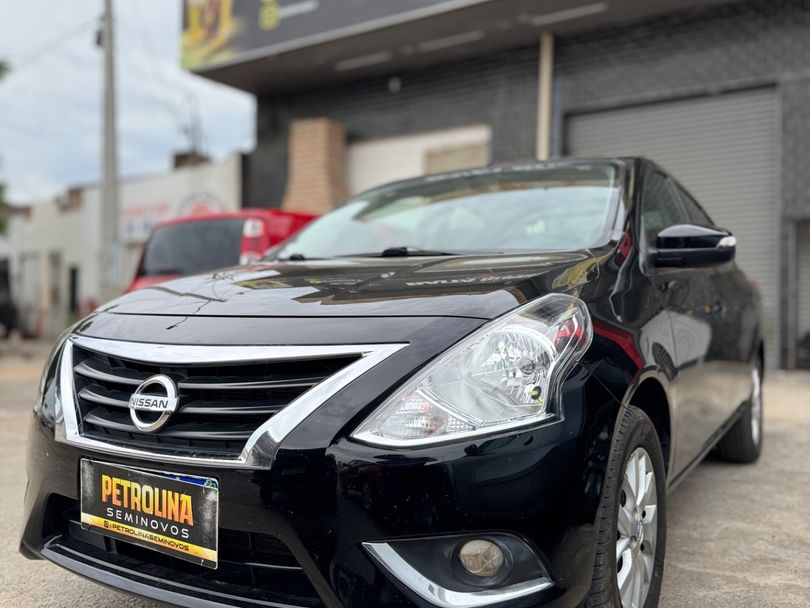 Nissan VERSA SV 1.6 16V FlexStart 4p Mec.