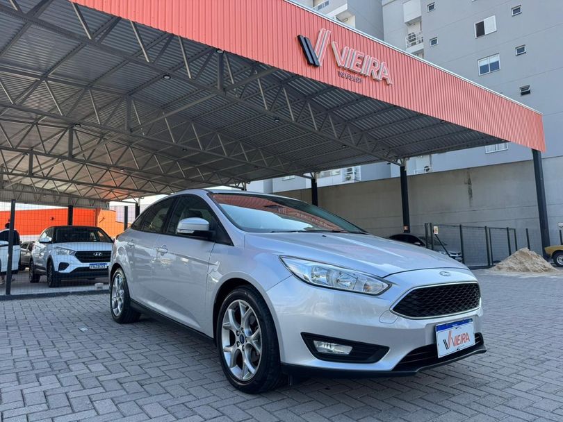 Ford Focus 2.0 16V/SE/SE Plus Flex 5p Aut.