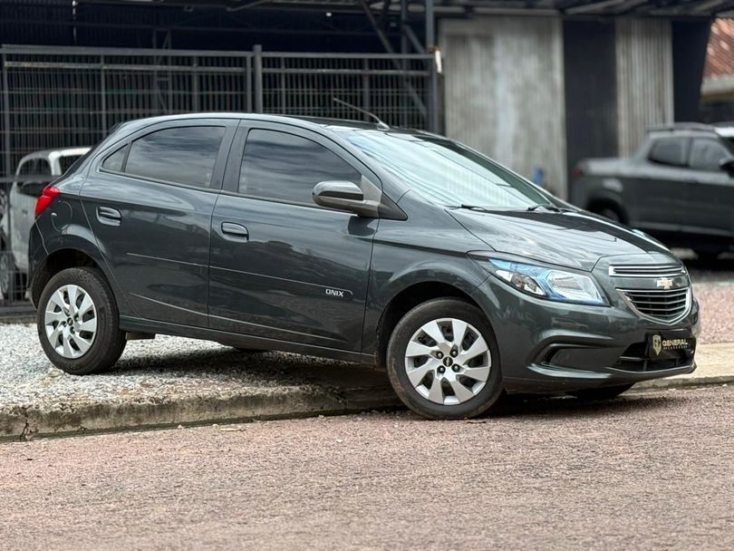 Chevrolet ONIX HATCH LT 1.4 8V FlexPower 5p Aut.