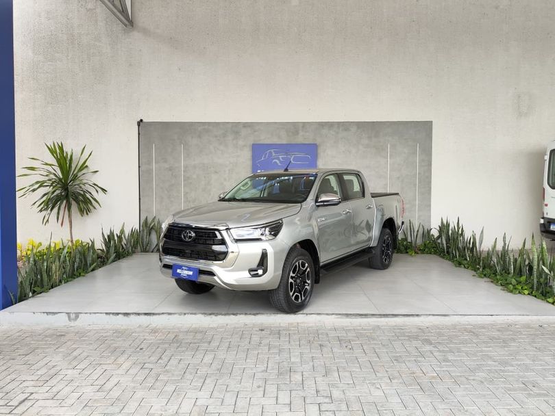 Toyota Hilux CD SRX 4x4 2.8 TDI 16V Diesel Aut.