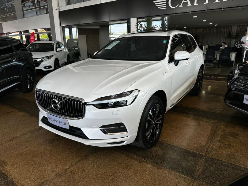Volvo XC 60 T-8 MOMENTUM 2.0 (Híbrido)