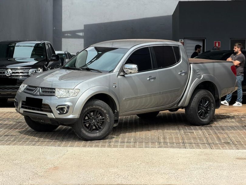 Mitsubishi L200 Triton HPE 3.5 CD V6 24V Flex Aut.