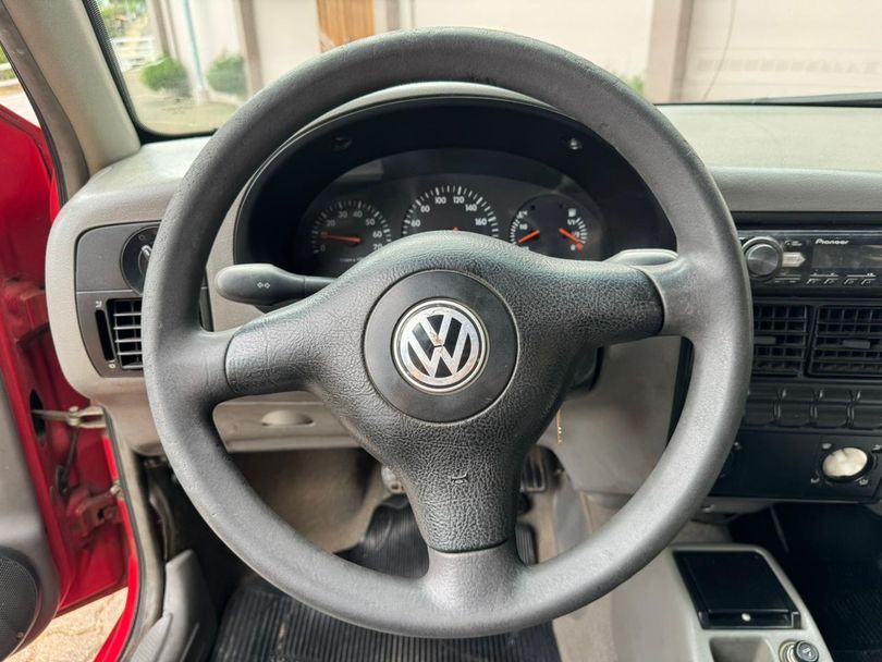 VolksWagen Gol 1000 Mi Plus 16V 2p e 4p