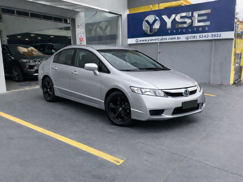 Honda Civic Sedan LXS 1.8/1.8 Flex 16V Aut. 4p