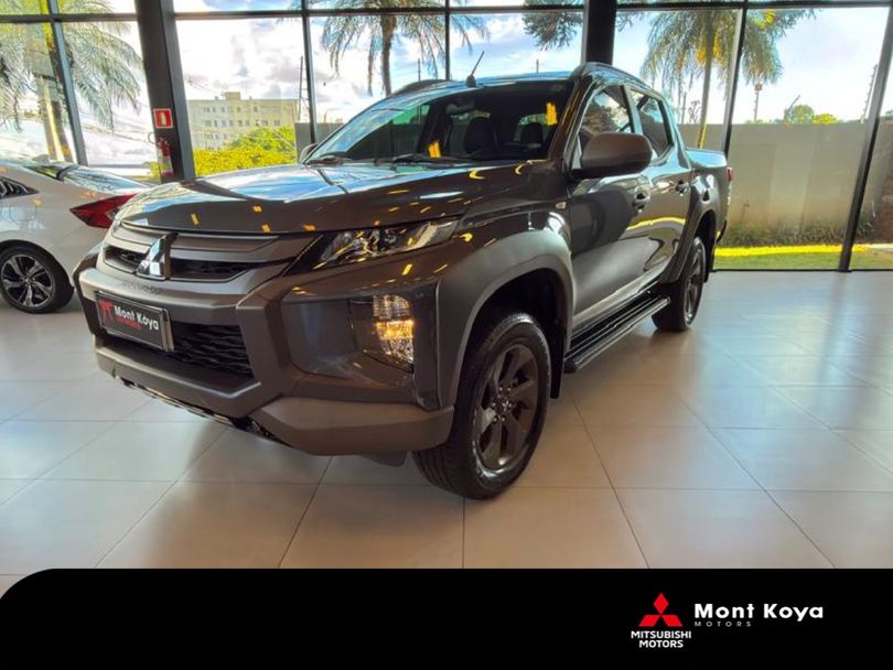 Mitsubishi L200 Tri. Outdo. GLS 2.4 CD 4x4 Die. Aut