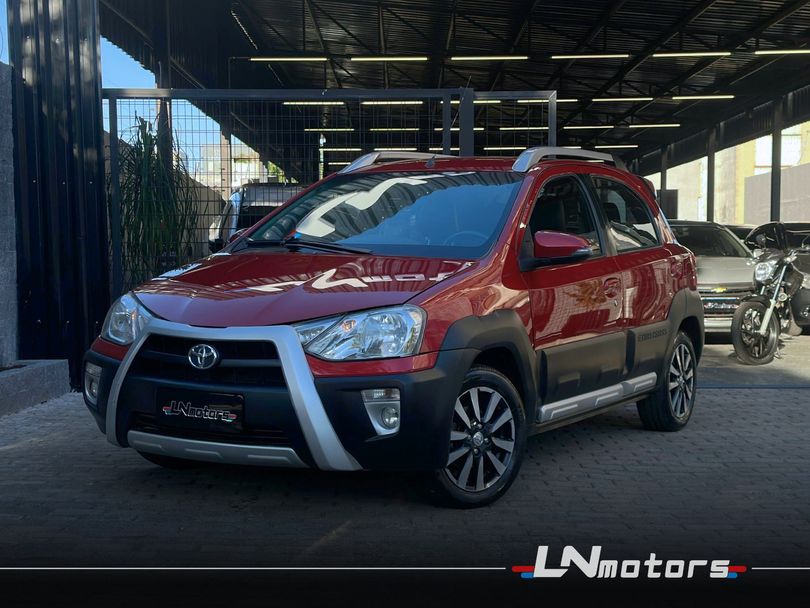 Toyota ETIOS CROSS 1.5 Flex 16V 5p Mec.