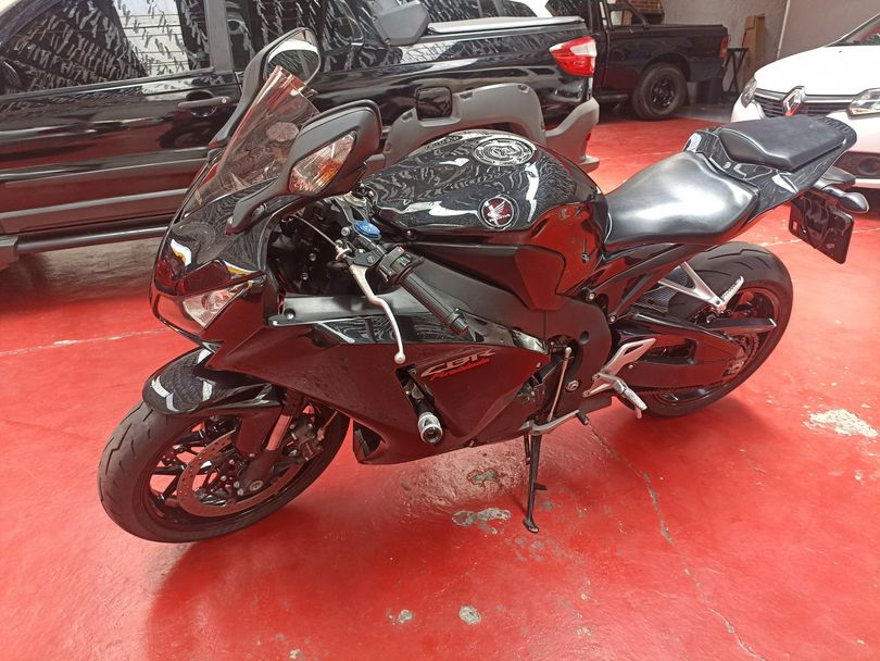 HONDA CBR 1000 RR Fireblade