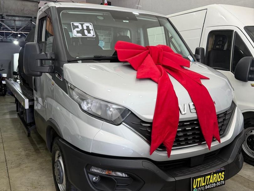 IVECO DAILY CHASSI 35-150 Curto 3.0 (Diesel)